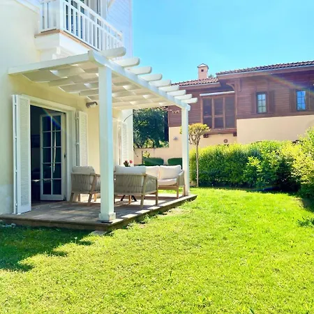 Villa 97, Spacious 3br In Portville, Gocek *